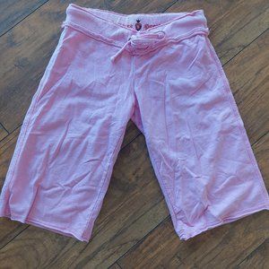 Twisted Heart pink sweat bermuda shorts